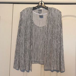 R&M Richards women’s two piece top size 16